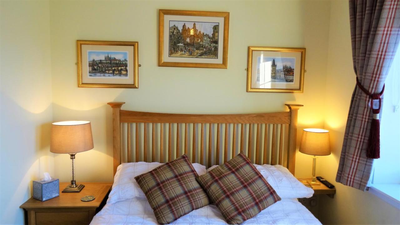 Bed and Breakfast Bracadale House Port na Long Экстерьер фото